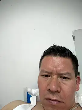 Manu0586 online show from March 16, 5:44 am