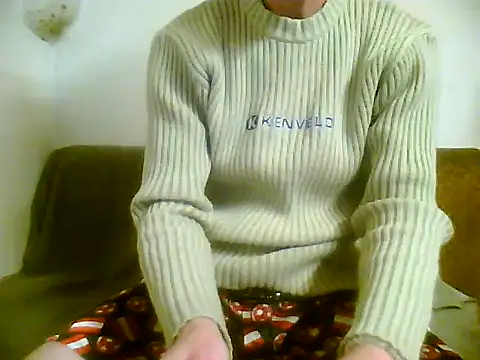 Snapshot of KokosMartin chatting on October 30, 9:27 pm KokosMartin online show from October 30, 9:27 pm