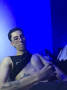 redmen69 online show from March 3, 3:58 am