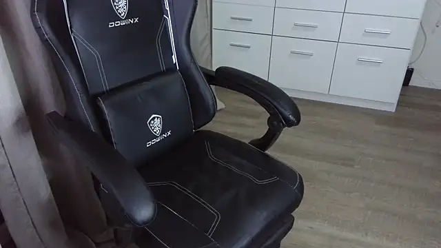 Milo9210 online show from September 11, 10:09 pm