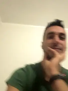 theitalianguy95 online show from December 1, 12:57 am