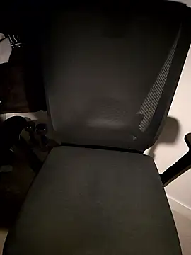 111owo111 online show from October 14, 3:30 pm