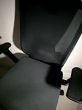 111owo111 online show from October 13, 2:34 pm