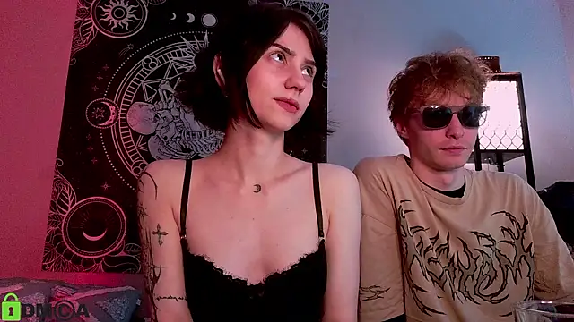 poisondevotion online show from March 6, 6:05 pm