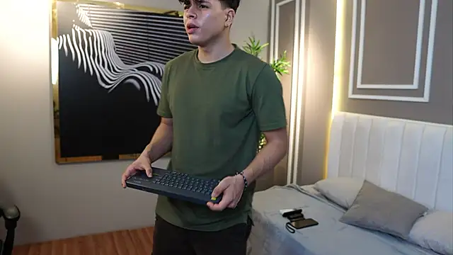 Ethan occonor online show from November 9, 4:44 pm