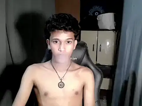 kenbigcockxx online show from November 21, 7:57 pm