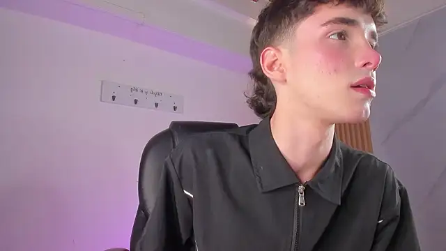 austin rouse online show from March 19, 7:39 pm