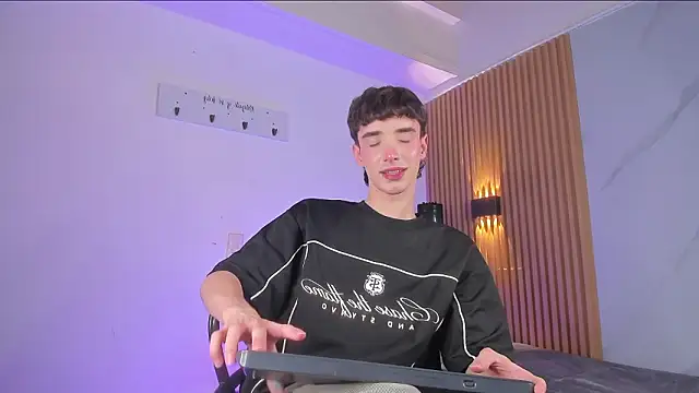 austin rouse online show from March 10, 8:15 pm