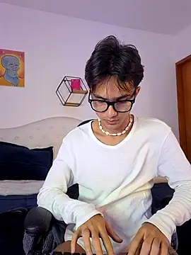 Snapshot of jin_luna chatting on September 23, 2:33 am jin luna online show from September 23, 2:33 am