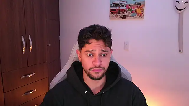 domsantiago  online show from January 13, 3:33 am