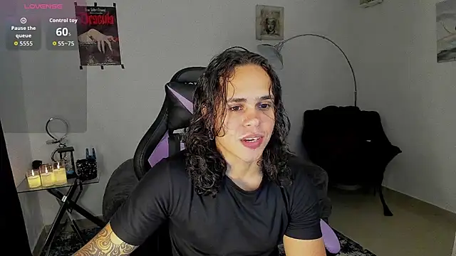 Maximiliano scoott   online show from November 25, 10:45 pm