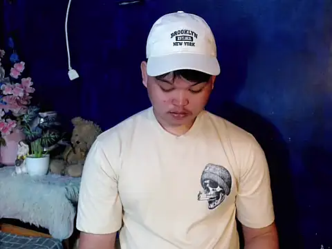 Reynelcock online show from April 14, 5:45 pm