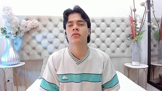 BenitoSaenz online show from November 25, 12:07 pm