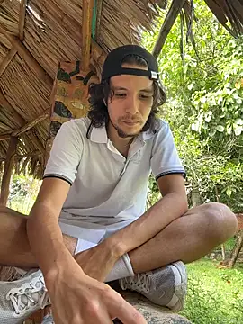 Luxx 14 online show from April 9, 7:53 pm