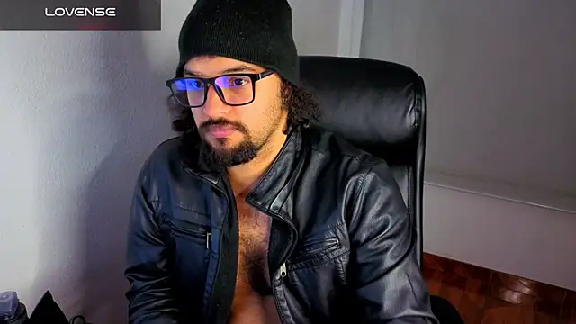 Ernesto-Rodriguez82 online show from March 12, 5:26 am