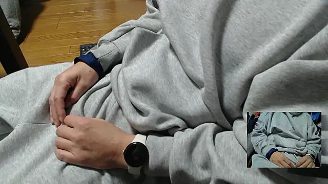 Yasu2000 online show from December 14, 1:23 am