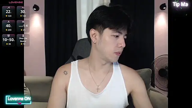 Addictiveboi online show from November 6, 1:30 am