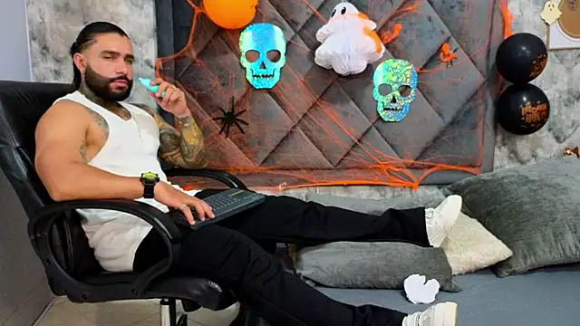 Apolo rousse1 online show from October 11, 1:31 am