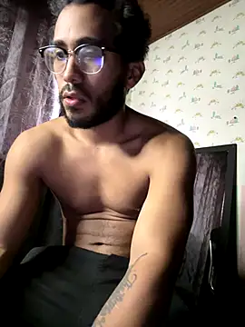 TU-MORENOO online show from September 17, 9:16 pm