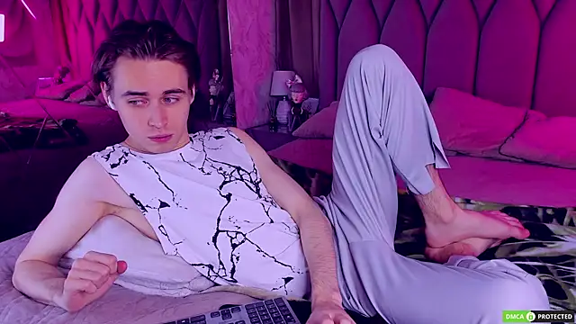 WilliamDyson online show from November 26, 4:04 am