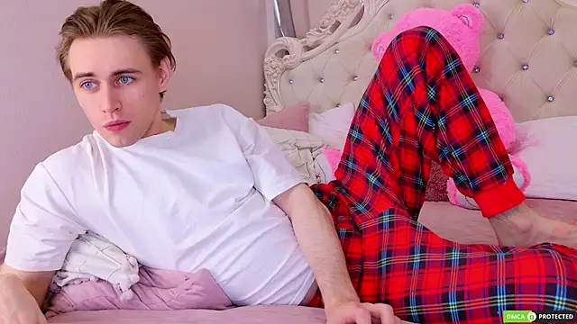 WilliamDyson online show from April 5, 4:20 am