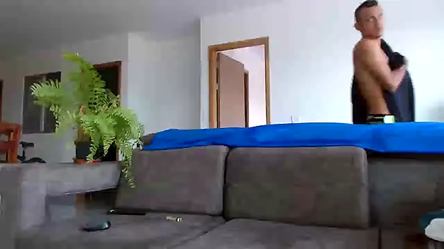 skinny23cm online show from January 12, 12:12 pm