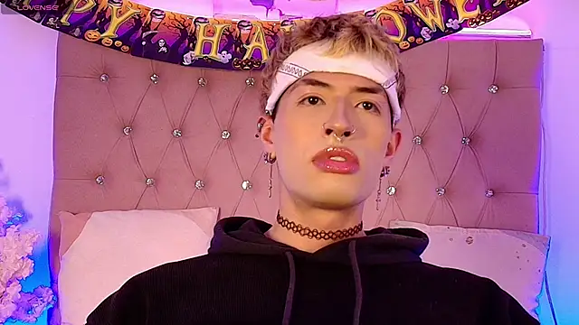 OzorioDany online show from October 21, 5:54 am