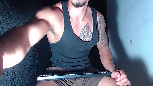 Owenferrara online show from March 7, 4:43 am