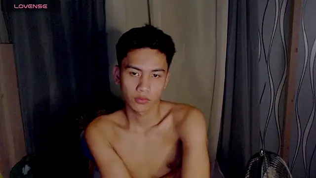 Demure Asian143 online show from February 6, 8:44 am