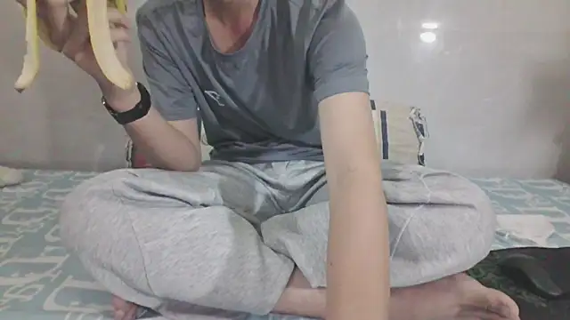 Stitchsandra online show from December 1, 12:30 pm