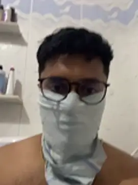 VVcouple online show from April 6, 7:36 pm