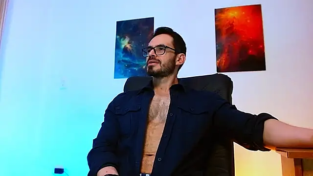 Axel Lover online show from March 9, 11:10 pm