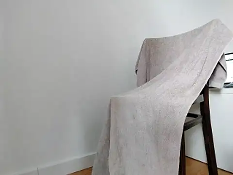 redstag00 online show from February 23, 10:50 am