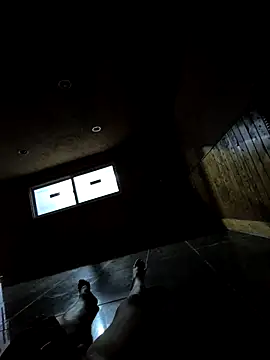 starvingo2002 online show from December 5, 3:46 am