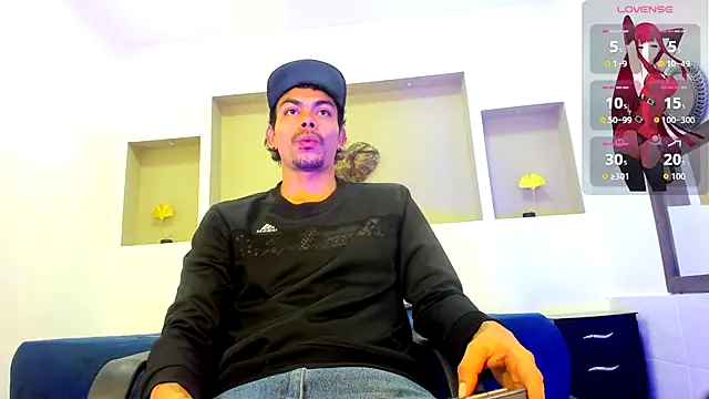 Tommy kurtt online show from November 6, 11:35 am