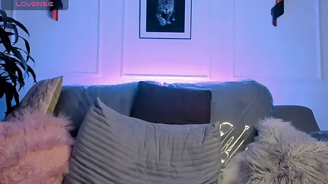 Leo santoro online show from February 10, 1:27 pm