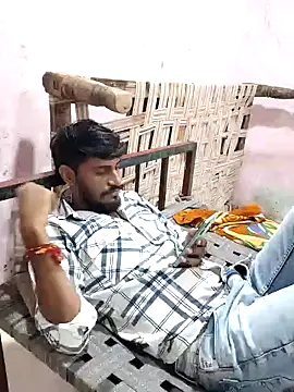 krishjaat43 online show from September 22, 3:39 am