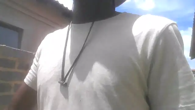 cuminsidebby online show from February 24, 9:43 am