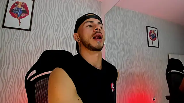 dylan jacobx online show from November 21, 3:05 am