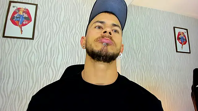 dylan jacobx online show from October 18, 3:33 am