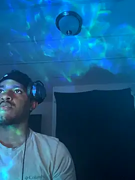 tyrek5051 online show from October 27, 6:32 pm