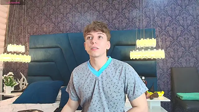 TaylerWhite online show from January 10, 11:58 am