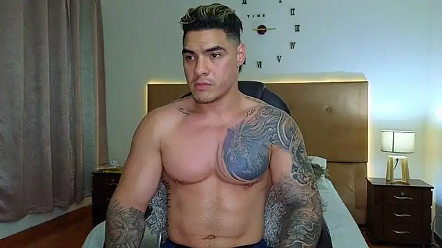 Steven Velez online show from December 5, 5:03 am