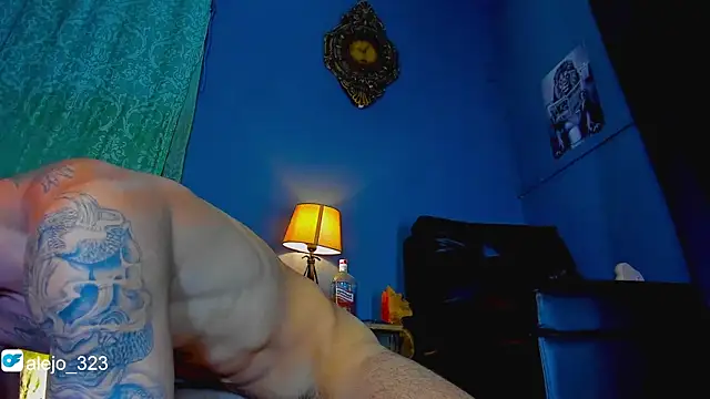 alejo  323   online show from November 14, 4:15 am