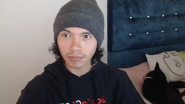 Snapshot of Xoxo_Smiles chatting on September 13, 6:42 pm Xoxo Smiles online show from September 13, 6:42 pm