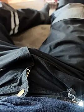 hubbyfun19 online show from April 8, 5:21 pm