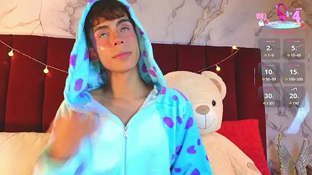 PrincePoppy online show from October 4, 8:46 pm