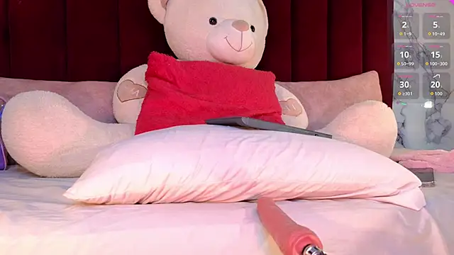 PrincePoppy online show from March 6, 11:57 pm