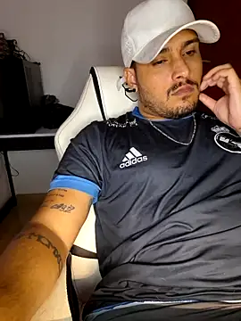 Mineirinhoot online show from December 22, 3:58 am