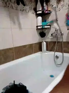 N i k o l a u online show from December 19, 4:37 pm